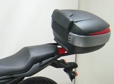 Maleteros y portaequipajes Baúles - YAMAHA XJ ABS 600: luz de freno y maleta baul trasero SH26 DIVERSION XJ6 ABS: 2009-2016 YAMAHA XJ 600 S DIVERSION: 2009-2014 SH26LUZHER38/359 : Kit