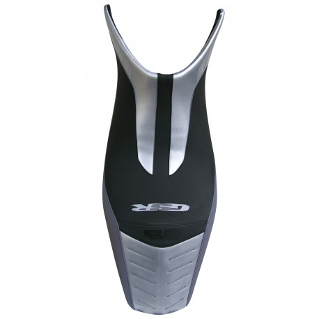 housse de selle bagster SUZUKI GSR 600 2006 ACIER/NOIR/GRIS METALLISÉ/LETTRES GRIS CLAIR