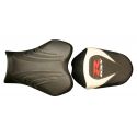 housse de selle bagster SUZUKI GSXR1000 2009-2011 NOIR/NOIR MAT/LETTRES ROUGES ET GRISES