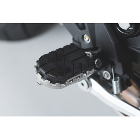 Kit repose-pieds SW Motech APRILIA SMV 750 DORSODURO 2008-