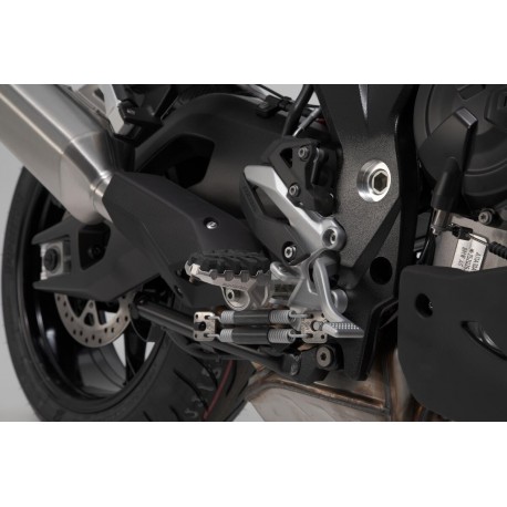 Repose pied réglable SW MOTECH EVO KAWASAKI VERSYS