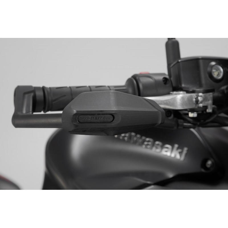 Accessoires de SW-MOTECH pour la Kawasaki Z900 - SW-MOTECH