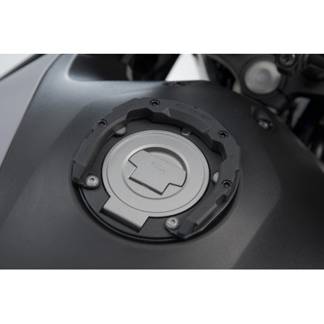 Anneau de réservoir SW MOTECH QUICK LOCK PRO moto DUCATI / TRIUMPH / YAMAHA 5 vis