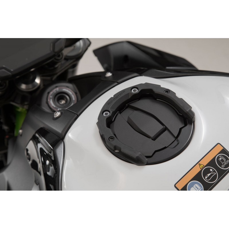 Fixation sacoche de réservoir Kawasaki Z400 (2019-2023) | Moto Shop 35