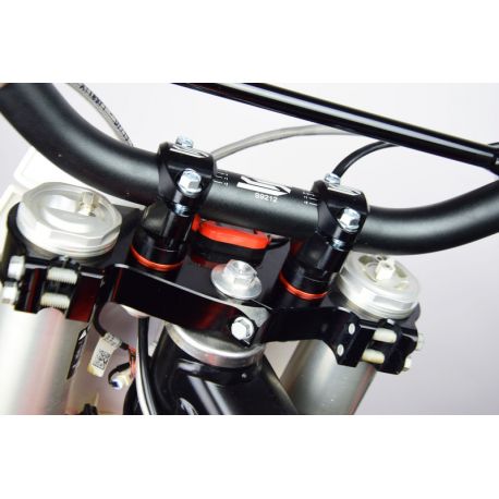 Pontets de guidon SCAR Ø28.6mm pour té de fourche origine moto KTM / HUSQVARNA / HUSABERG