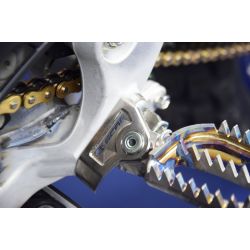 Support de repose-pieds titane SCAR YAMAHA YZF 250 YZF 450