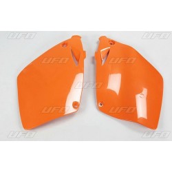 Plaques numéro latérales UFO KTM EXC 125 SX 125 EXC 250 SX 250 EXC 300 EXC 200 SX 200 EXC 380 SX 380 EXC 400 EXC 450 SX 450