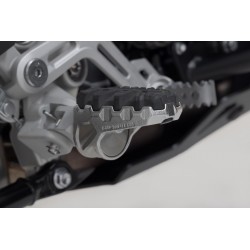 Repose pied réglable SW MOTECH EVO TRIUMPH 1200 TIGER 2022-2024